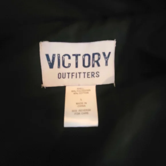 Victory Outfitters Womens Black and Red Plaid Vest Size Large - Picture 2 of 2